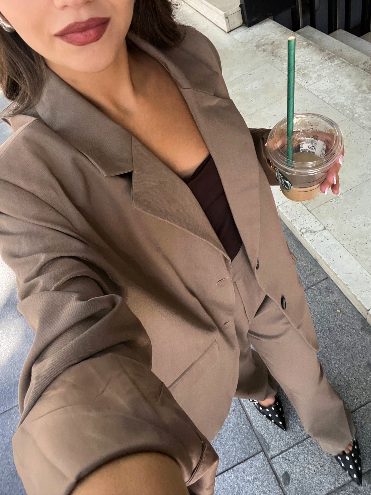 Blazer Elegante de Silueta Refinada – Estilo Diario Premium | Isabel Herrera
