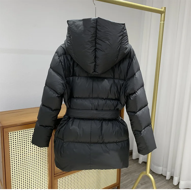 Chaqueta Acolchada con Capucha Aaron – Comodidad Premium para el Día a Día | Isabel Herrera