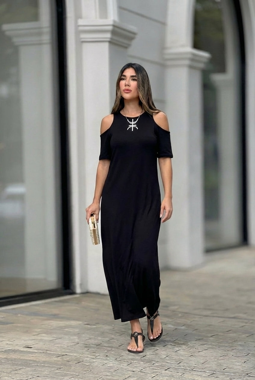 Elena | Vestido largo con hombros al descubierto y corte relajado